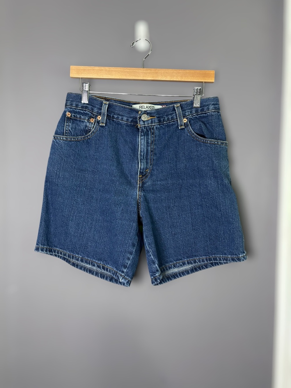 Levi's 550 Vintage High Rise Relaxed Fit Denim Shorts Medium Wash 8